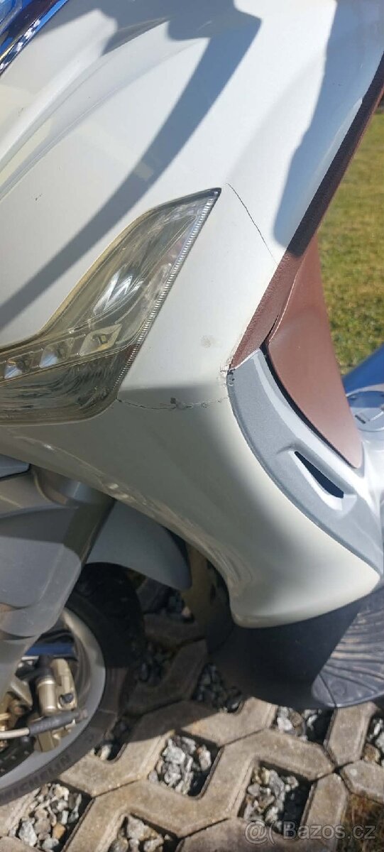 Piaggio Beverly 300ie - 8