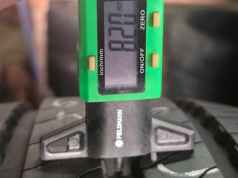 Letní Michelin 215/65/16C - 8