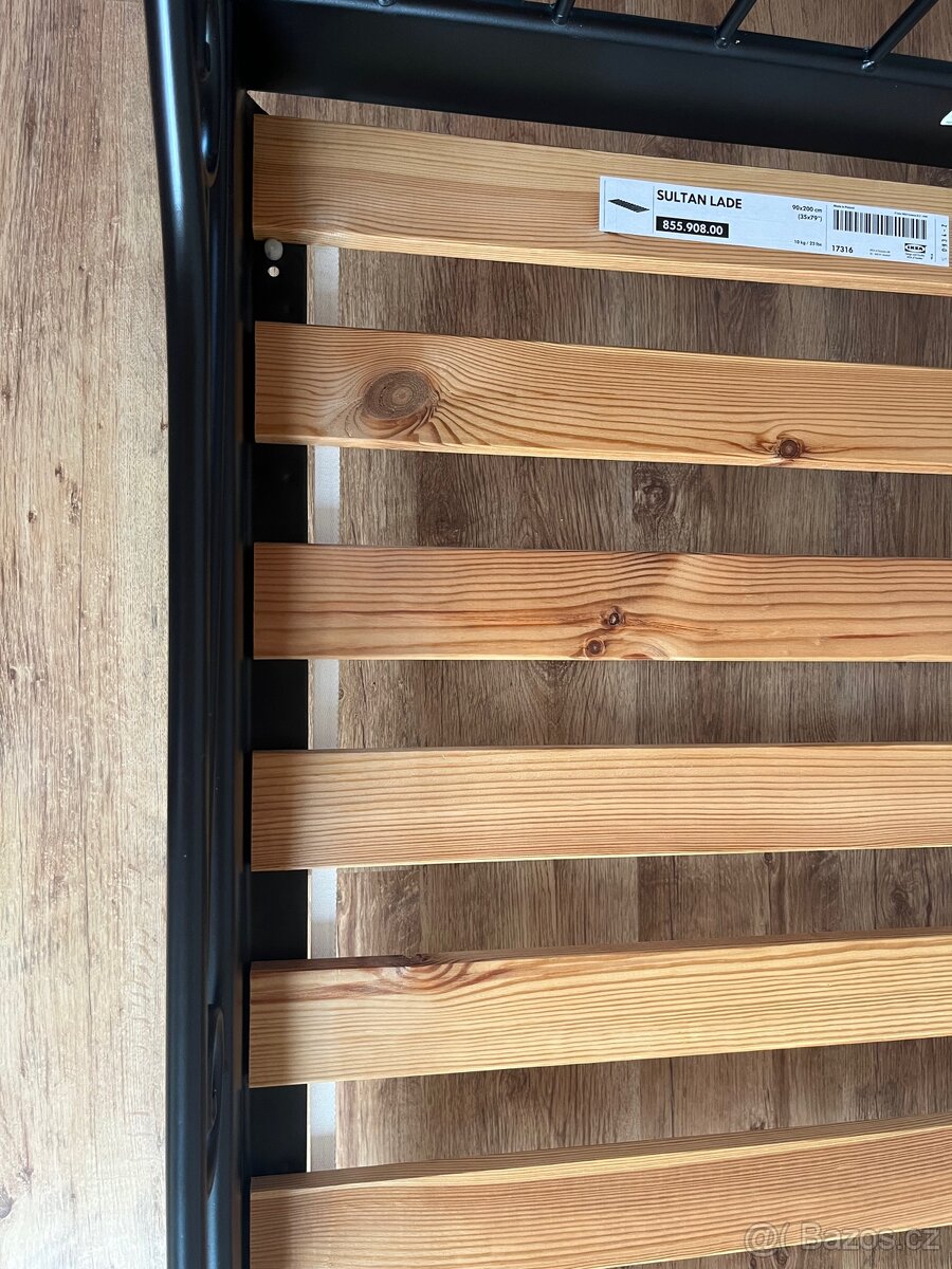 Kovová postel IKEA včetně roštu - 8