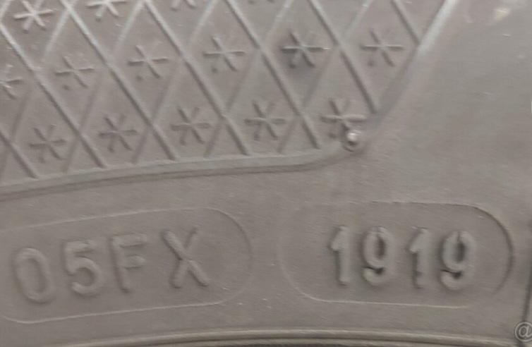 ZIMNÍ SADA - CITROËN - PEUGEOT- Kleber 185/65 R15 4x108 - 8