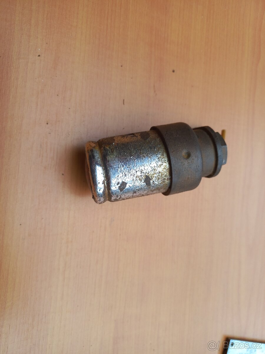 Bosch - zadní světlo - 8