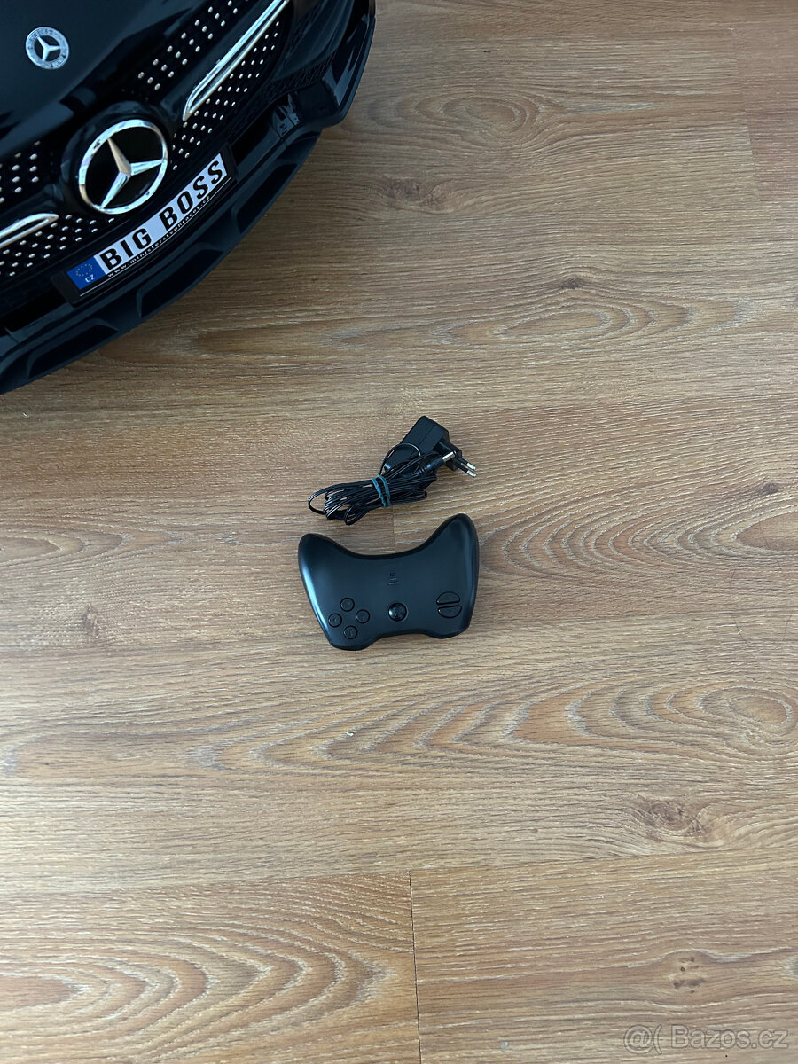 Elektrické autíčko Mercedes-Benz GLE450 lakované černé - 8