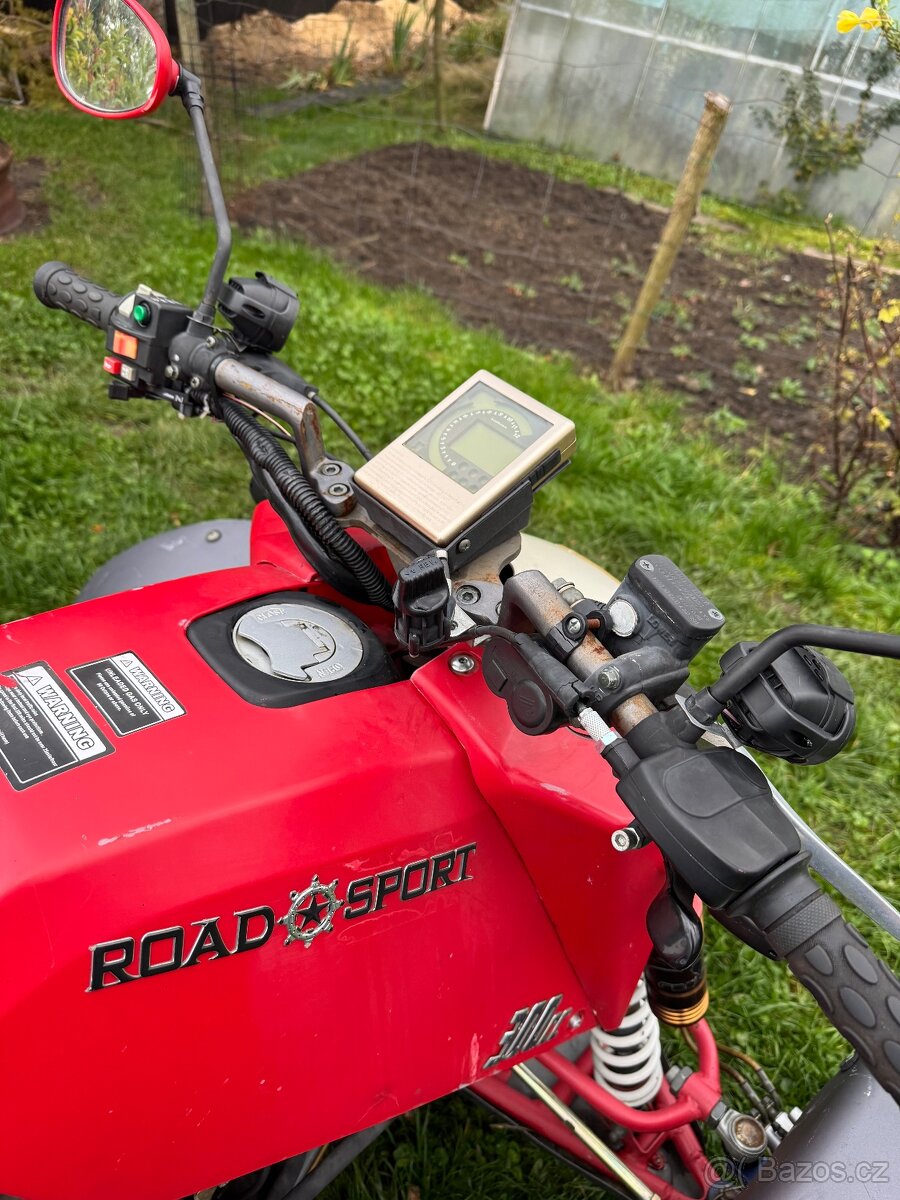 Čtyřkolka 300ccm - 8