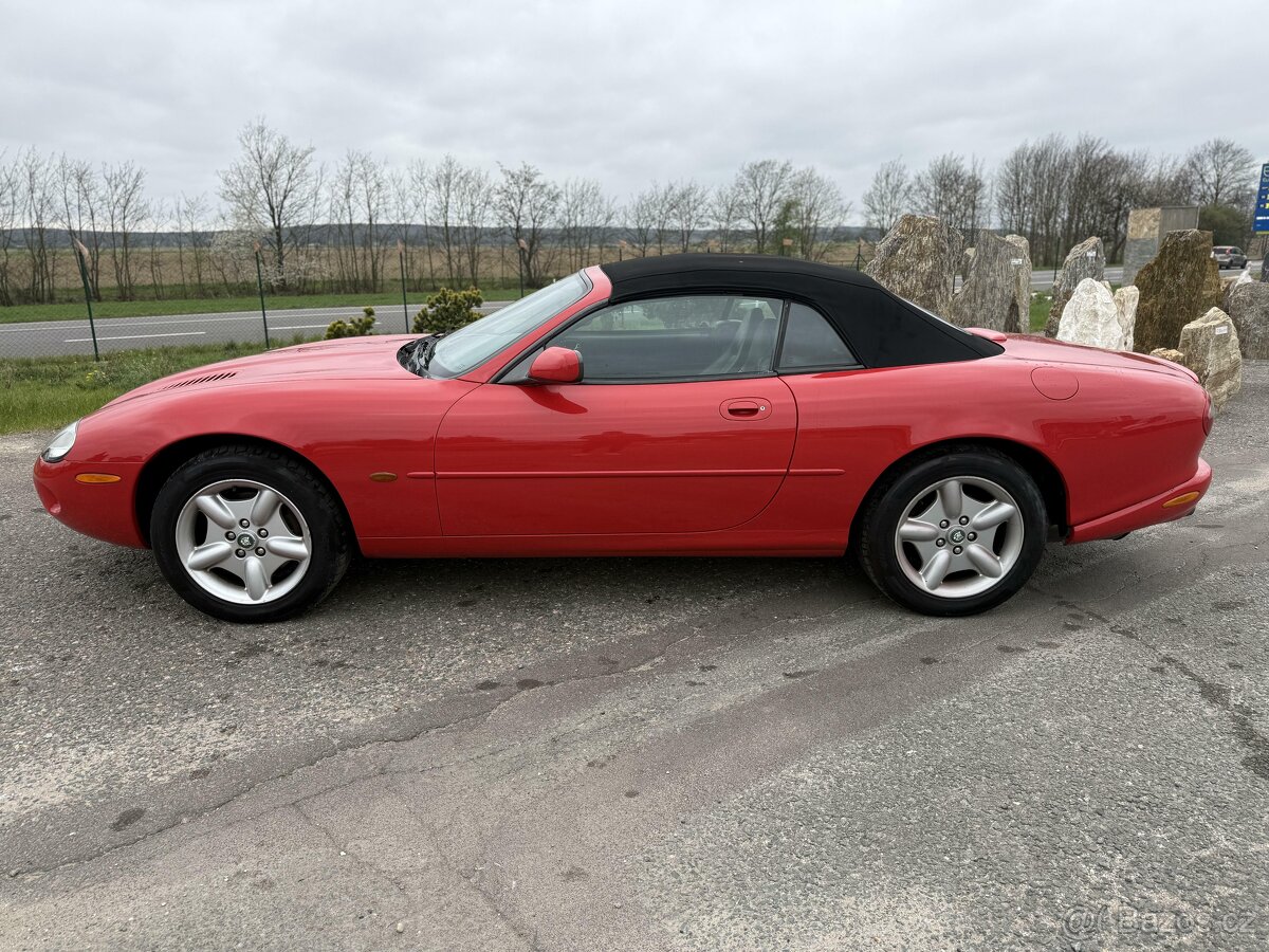 Jaguar XKR Supercharged 4.0 276kW cabrio +NOVÁ STK+ - 8