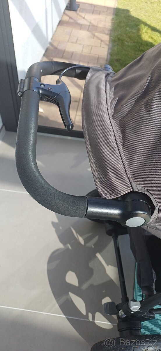 Kočárek Graco tříkolka - 8