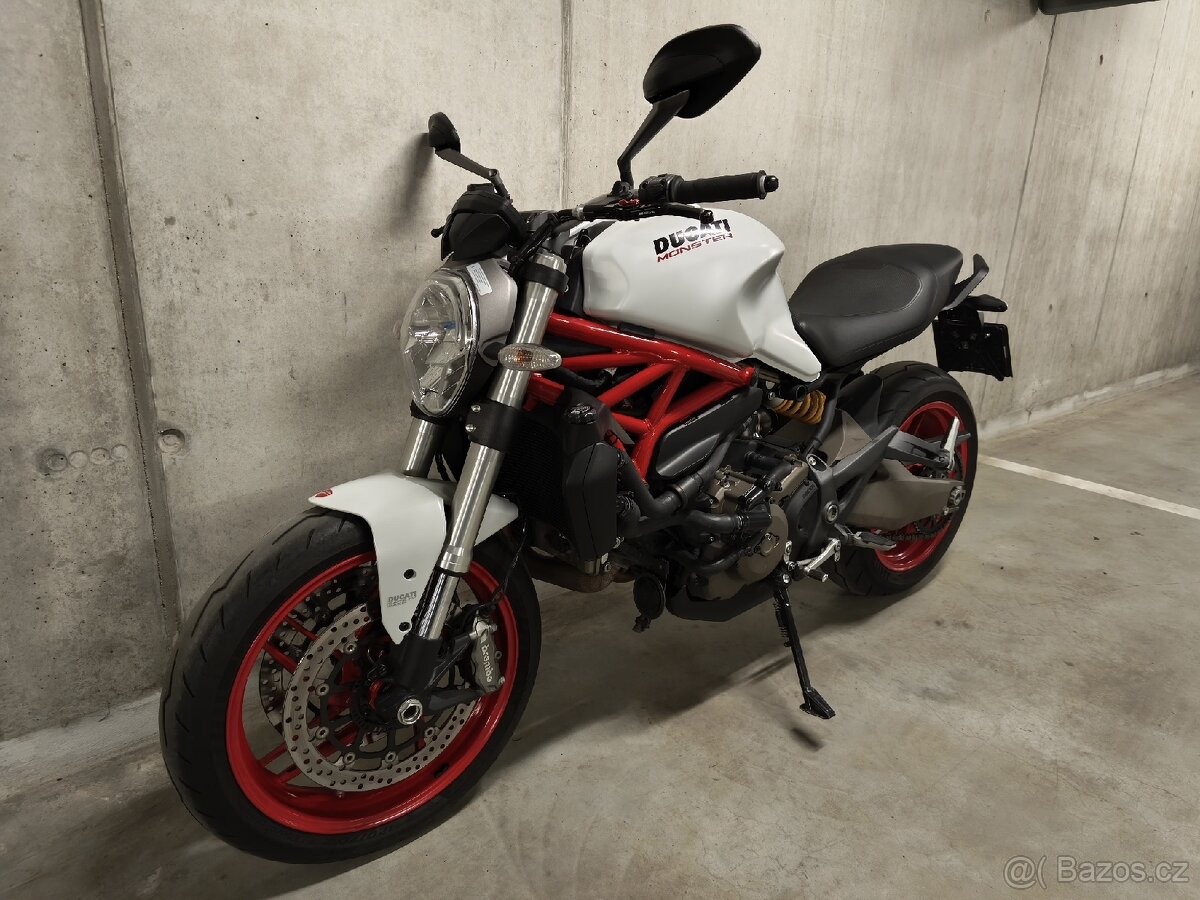 Ducati Monster 821 - 8