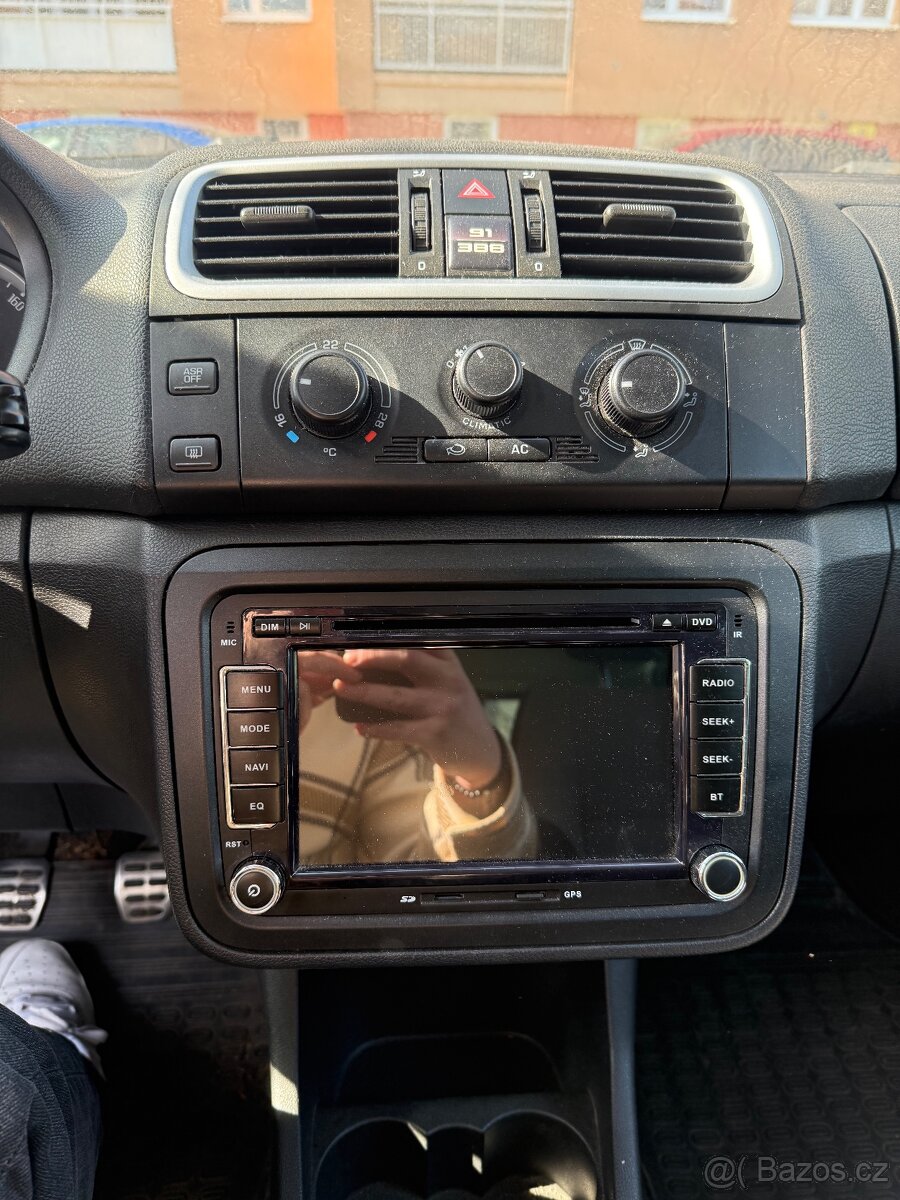 2x vozidlo ŠKODA FABIA II - 8