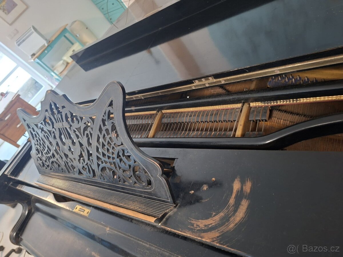 Piano - křídlo - 8