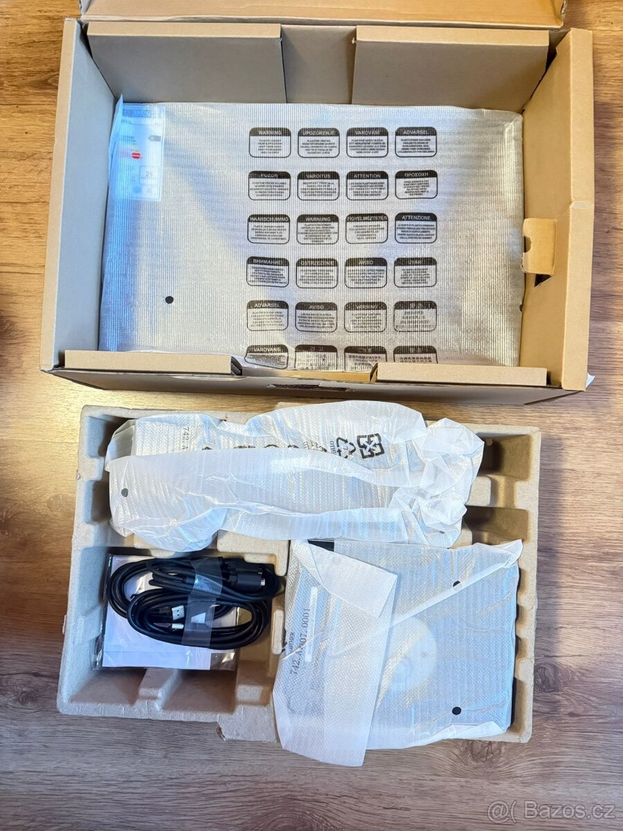 Dell P2217 | 22" | LCD | VGA, HDMI, USB2.0+3.0, 1680x1050 - 8