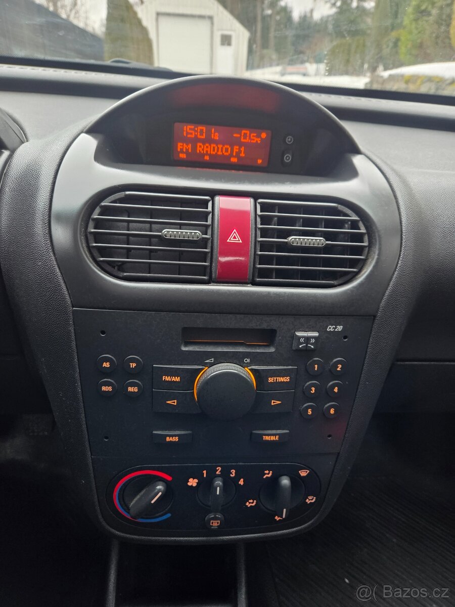 Opel Combo 1.3CdTi 97000km TOP STAV Nová STK - 8