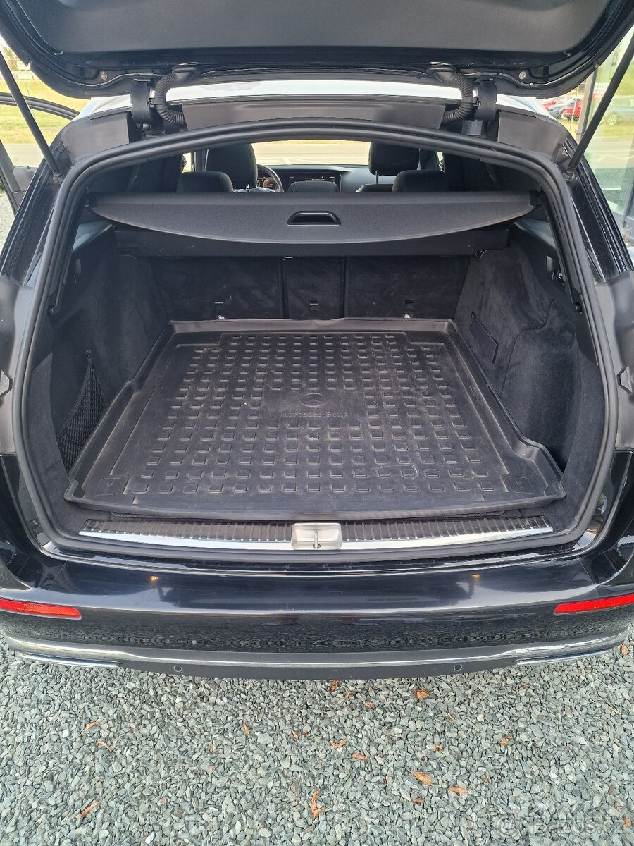 Mercedes-Benz E220d, kombi, panorama, Webasto, tažné, kůže - 8