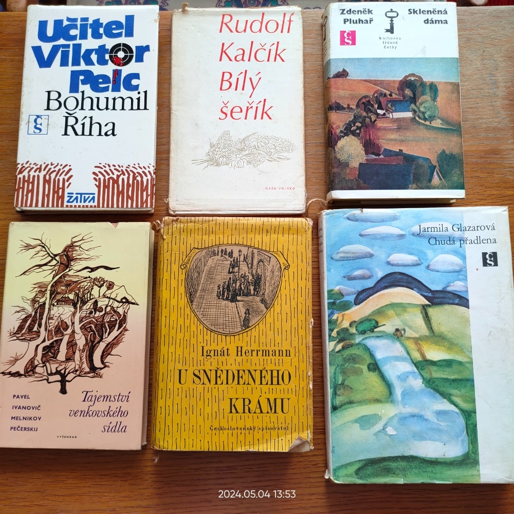 Různé knihy - 8