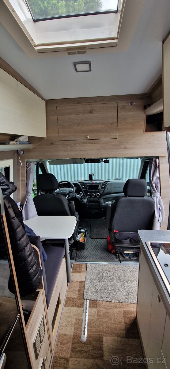 Iveco Daily obytná vestavba - 8