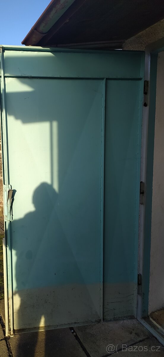 Vrata kovová garážová - 8