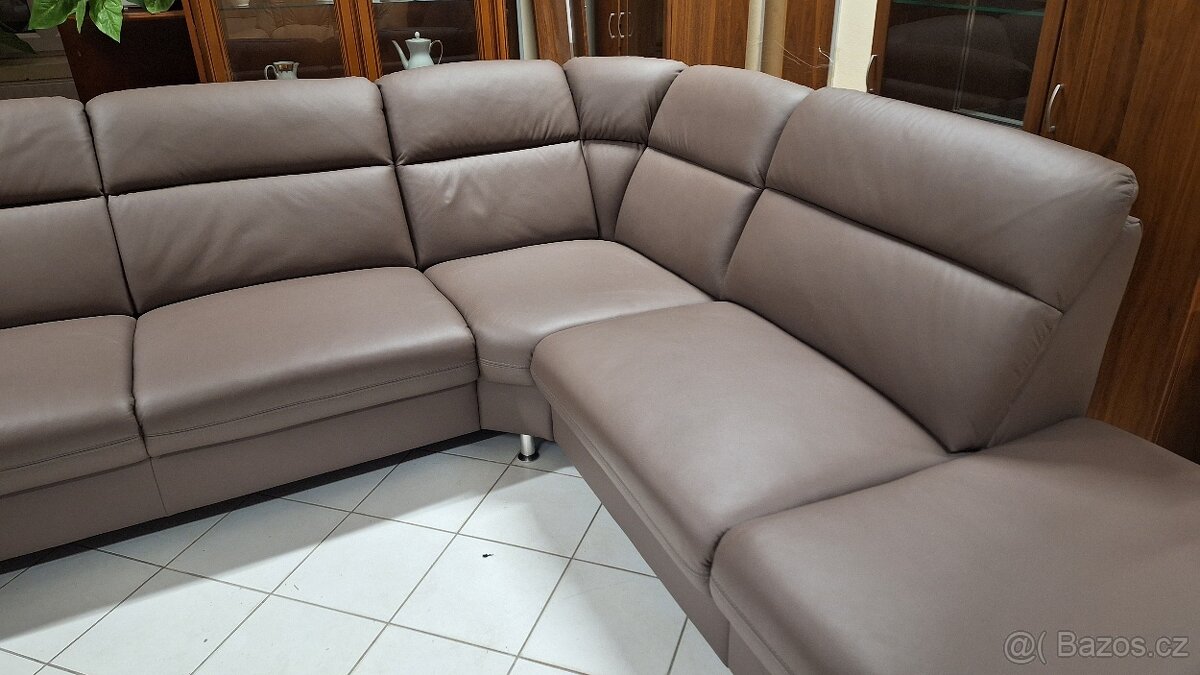 Kožená sedací souprava ve tvaru U - 8