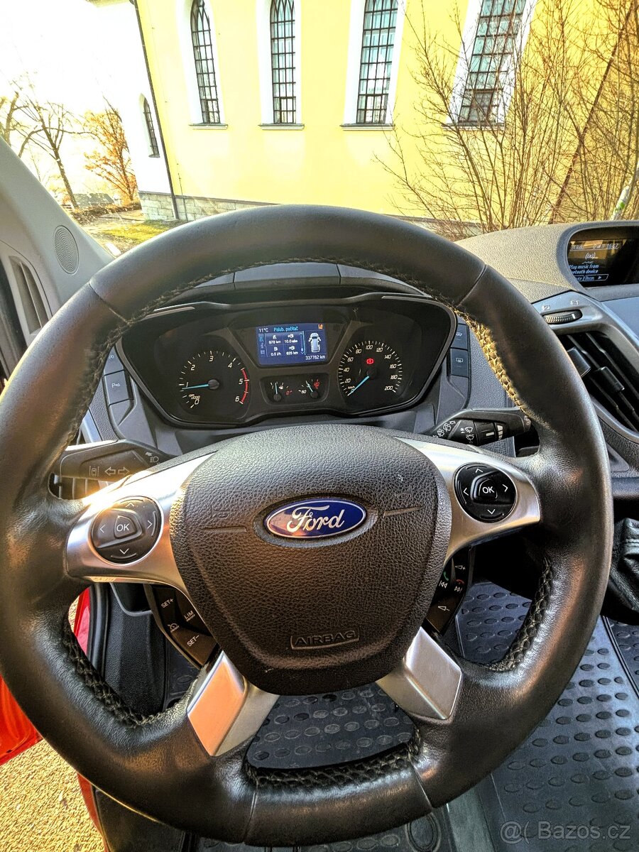 Ford Transit Custom, r.v. 2015, 8 míst k sezení. - 8