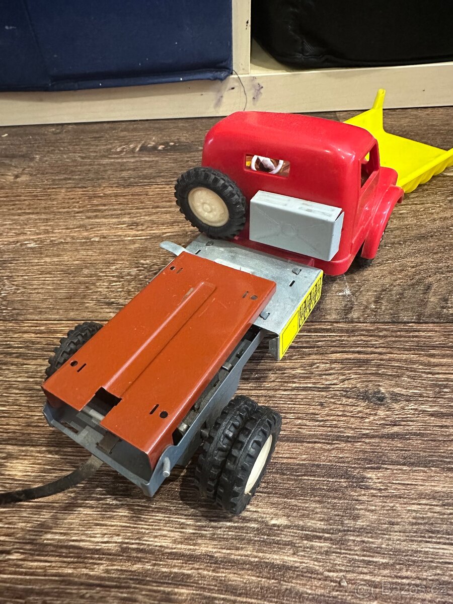 ITES NÁKLADNÍ AUTO PRAGA - 8