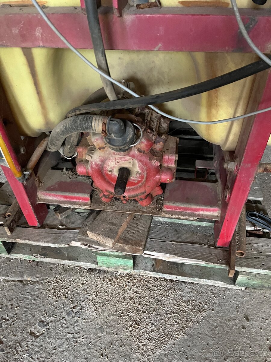 Postřikovač Hardi - 8