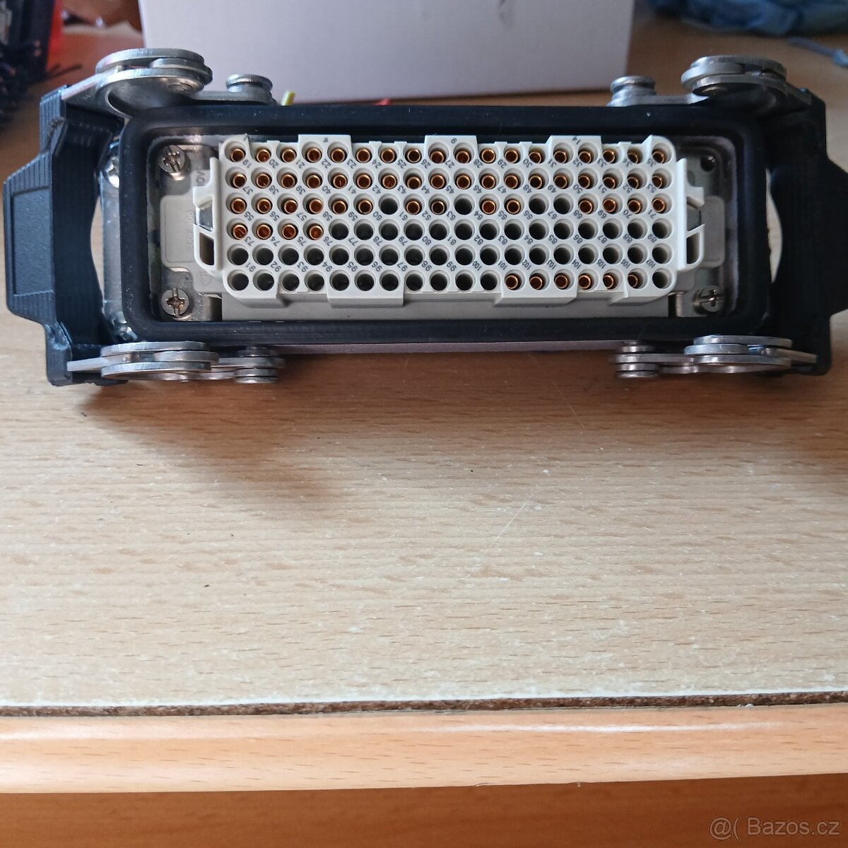 konektory Harting a ILME – 8 ks - 8