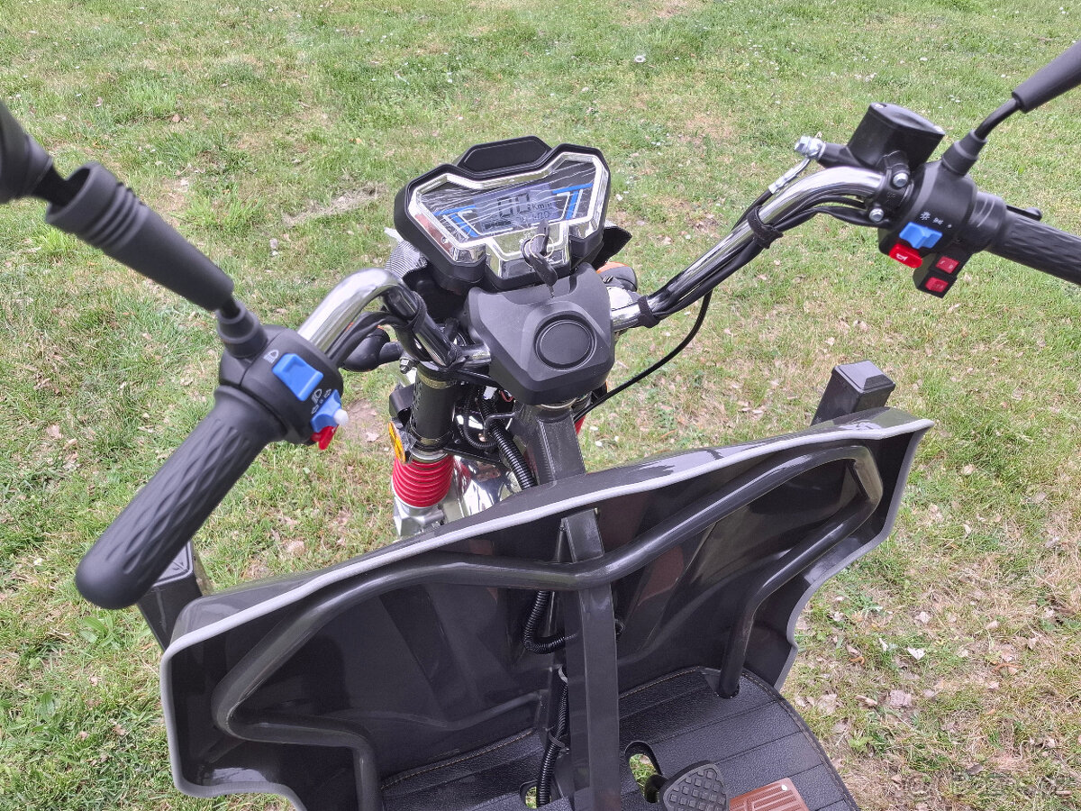 pracovní elektrická Tříkolka Zethos T-08 1500W na SPZ - 8