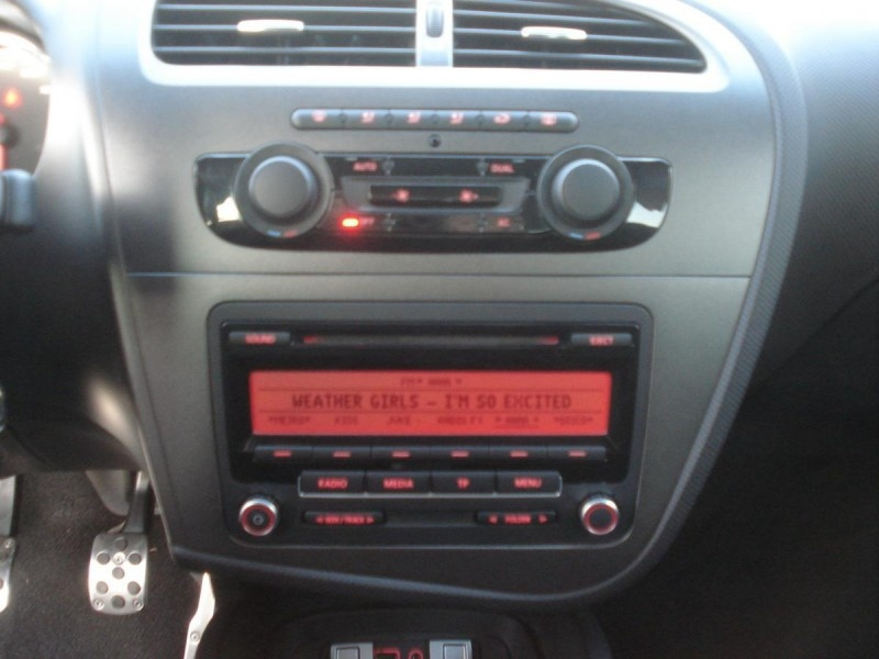 Seat Leon 2.0 TDi FR 130 KW 1. Majitel - 8