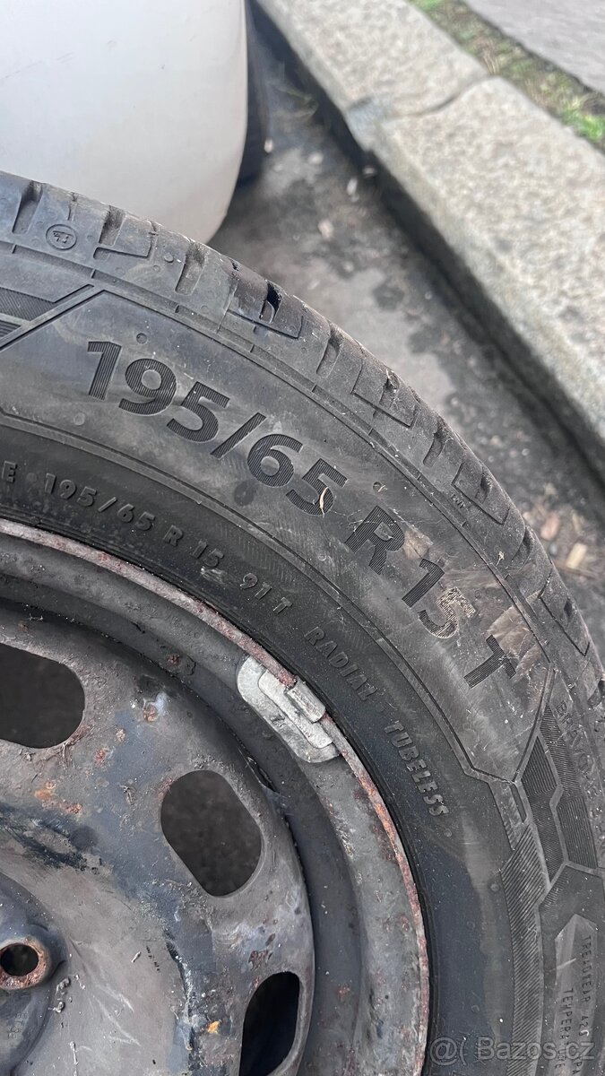 Škoda Octavia 1 1.9 tdi 66kw díly - 8