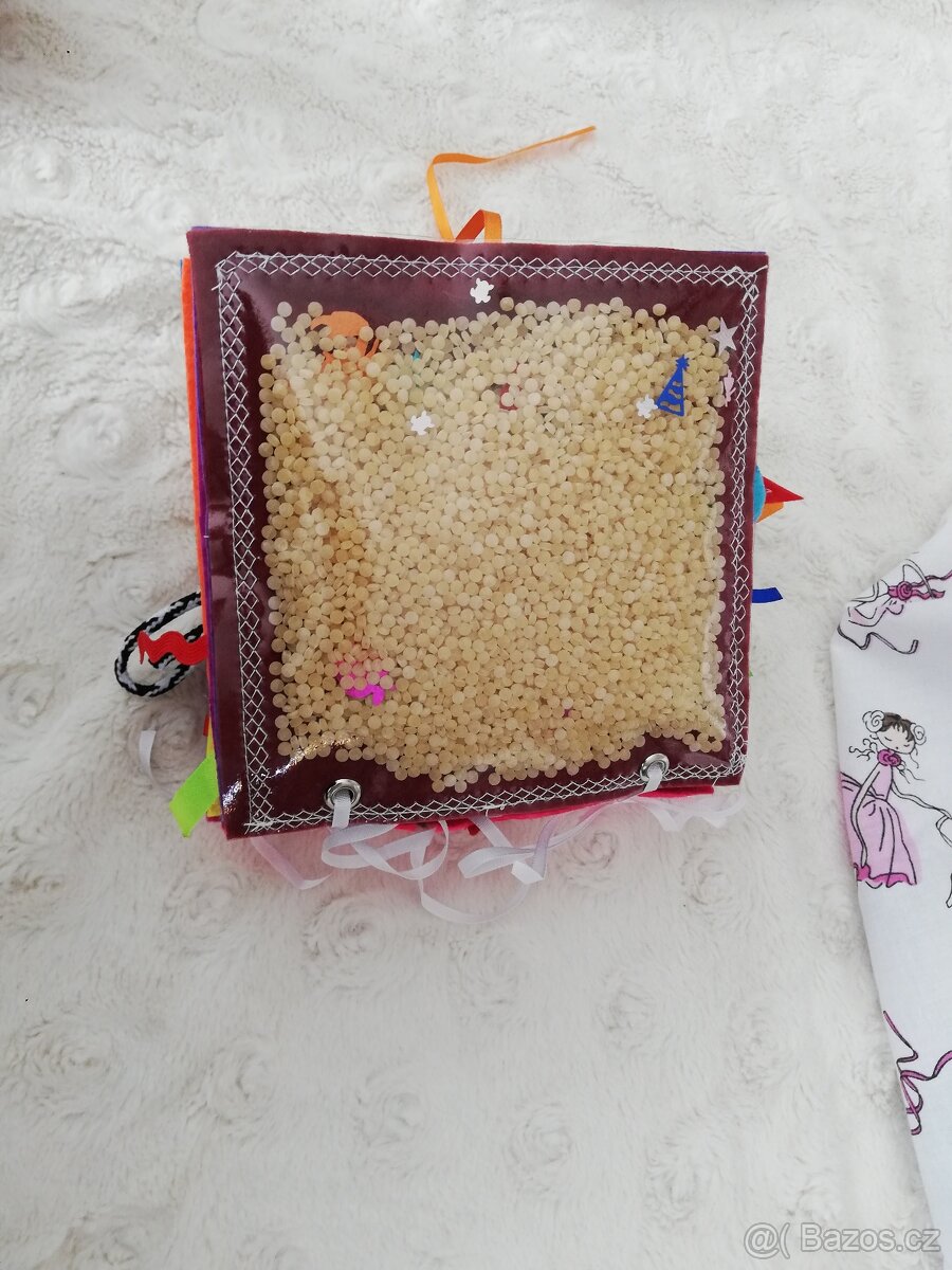 quiet book 14 stran - 8