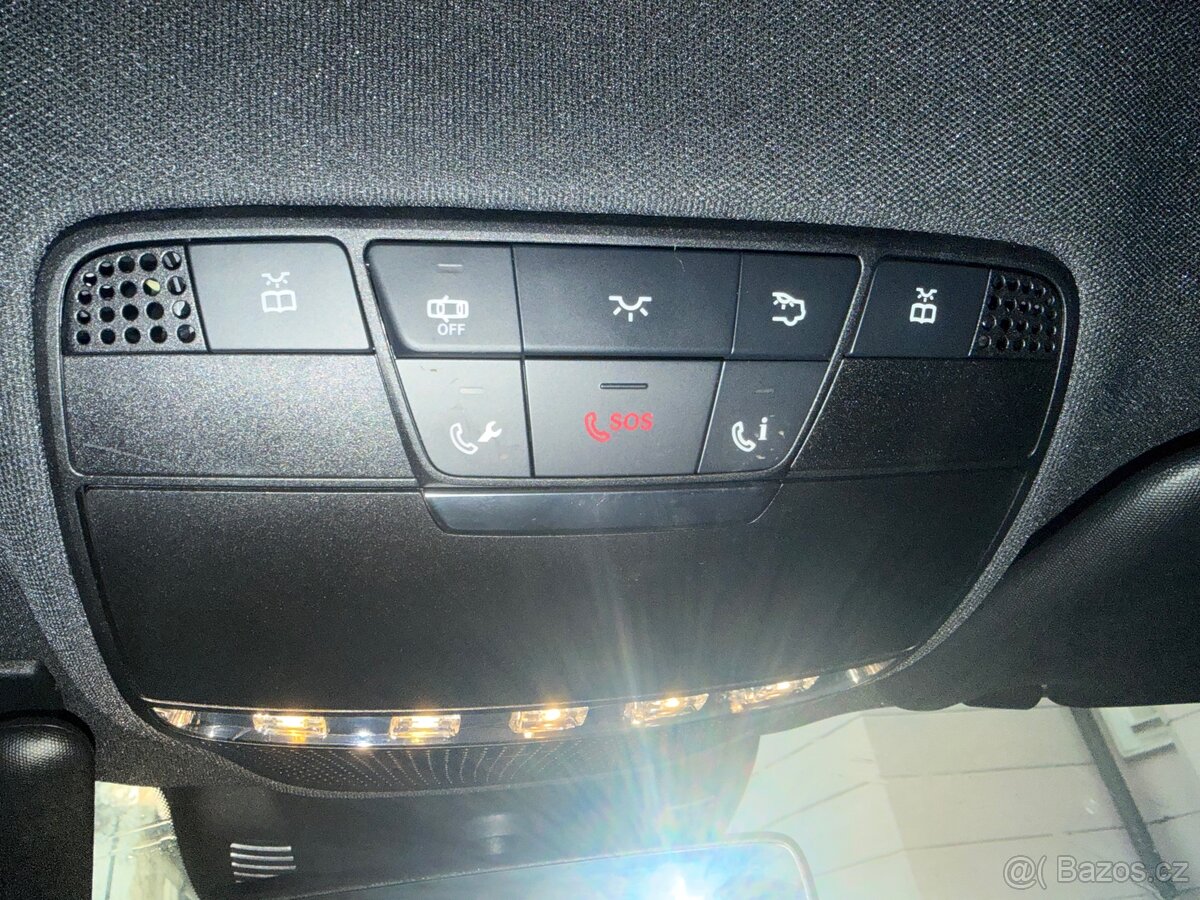 Mercedes E 220d - 8