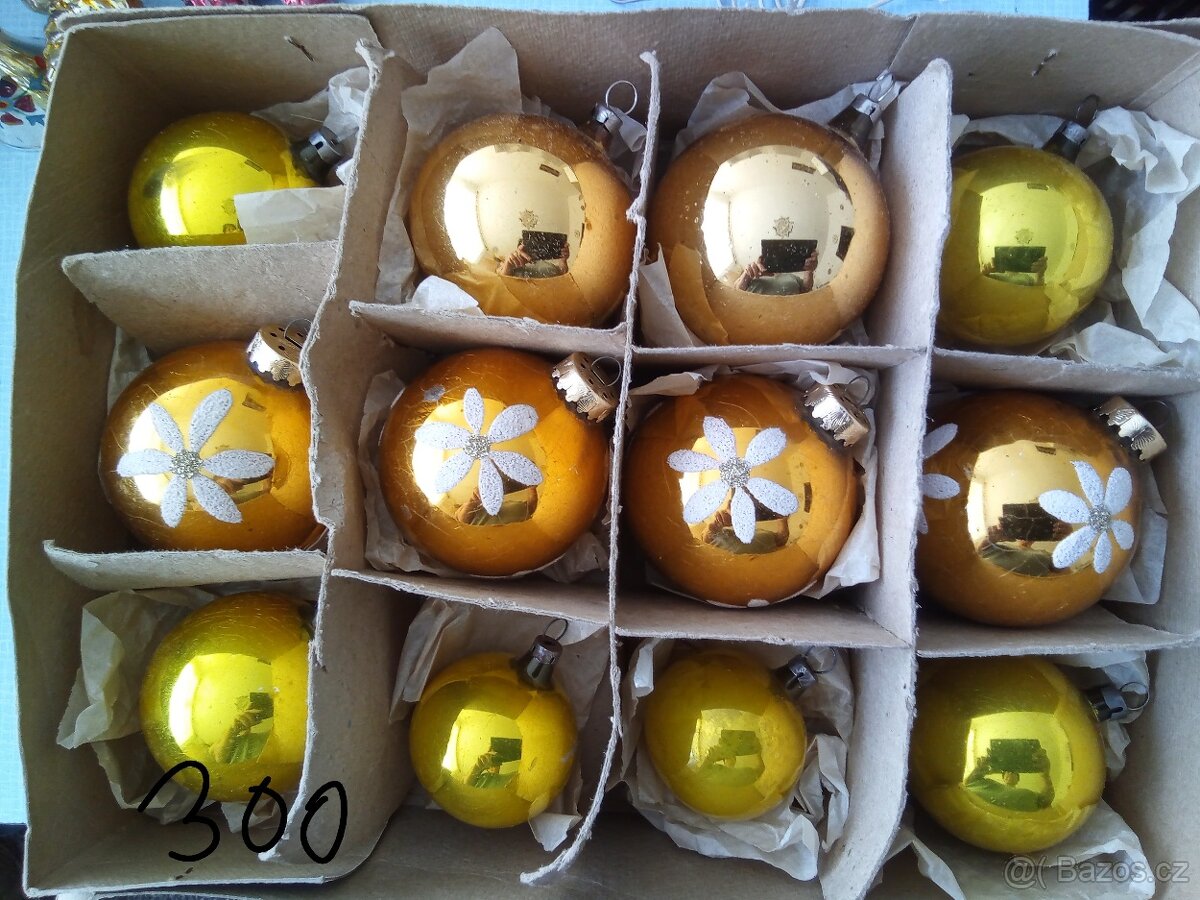 Vánoční ozdoby - staré, vánoční ozdoby, baňky , korálkové - 8