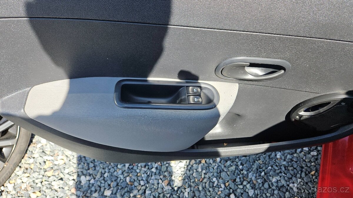 RENAULT CLIO 1.2 16V Authentique - 8