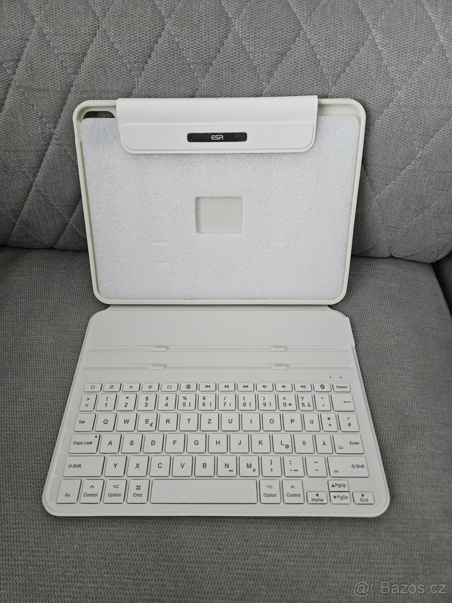 ESR Ascend Keyboard Case Lite – iPad Pro 11" / Air 4 - 8