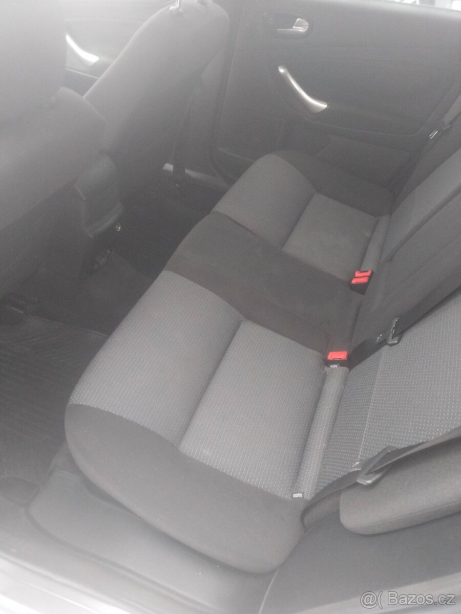 Ford Mondeo - 8