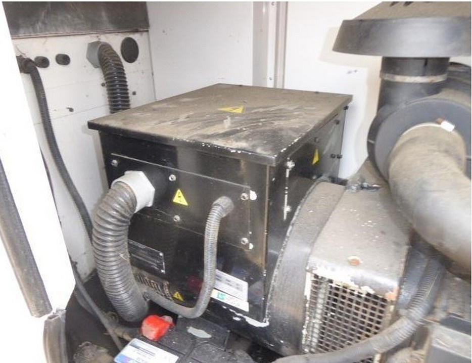 Dieselový generátor 100 KVA - 2005 FG WILSON PERKINS ENGINE - 8