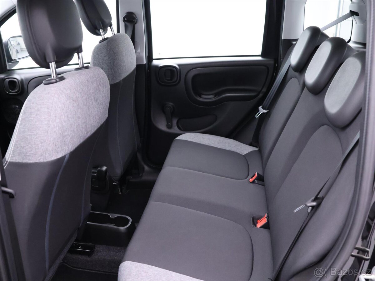 Fiat Panda 1,0 i Hybrid Cross Klima DPH (2023) - 8