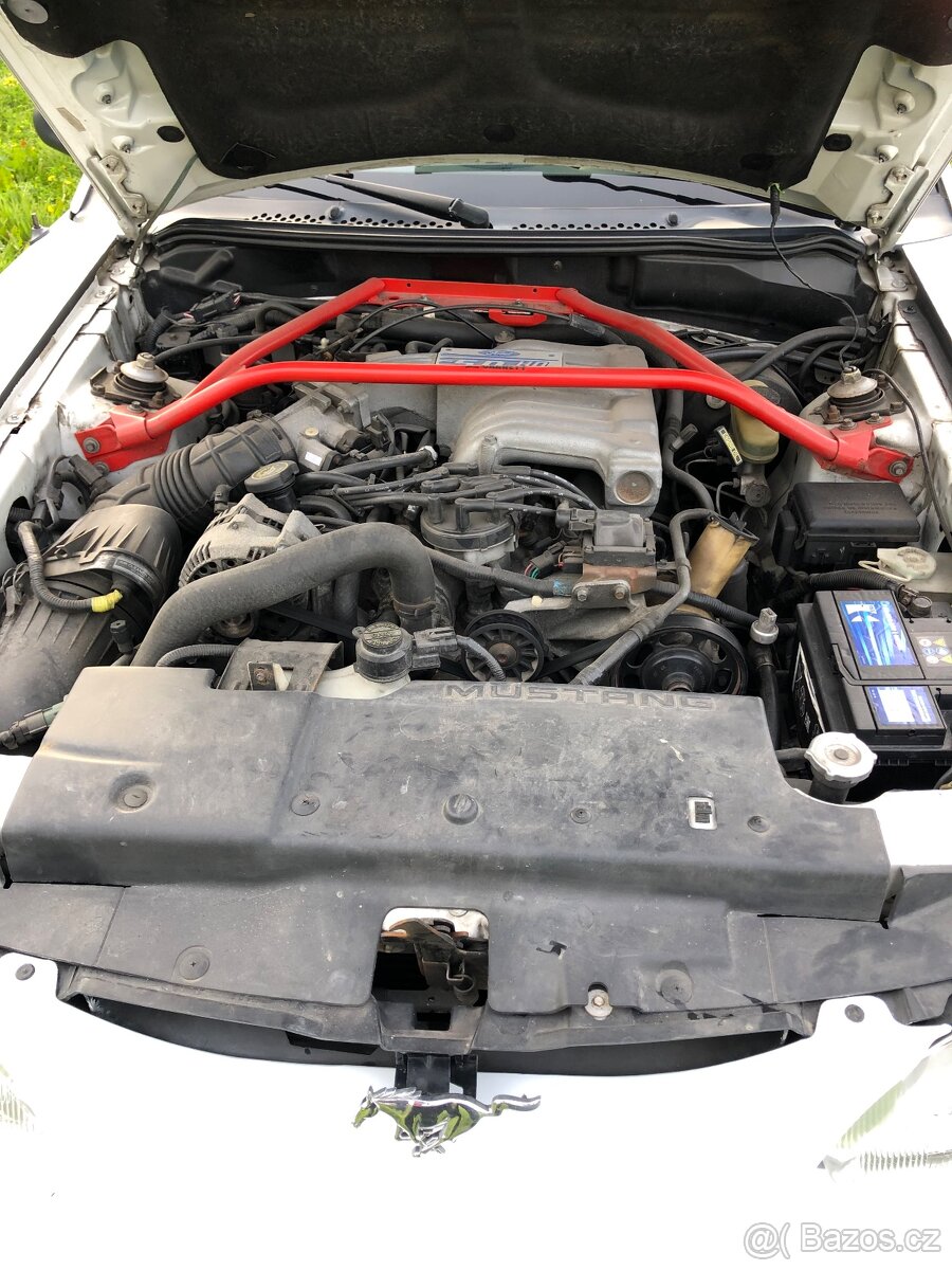 Ford Mustang 5.0GT - 8