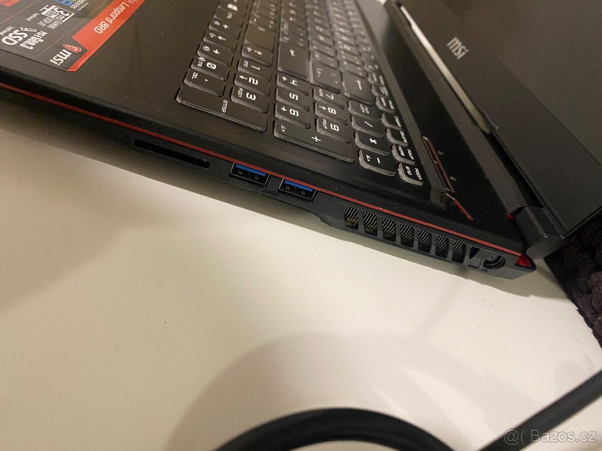 Herní notebook MSI GP63 Leopard 8RD-685CZ - 8