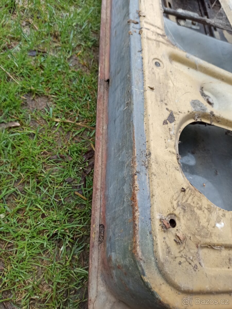 Dveře škoda 105,120,130 - 8