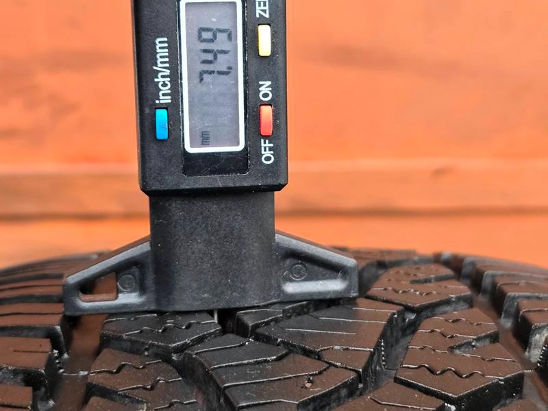 Celoroční Barum 205/55/16 XL - 8