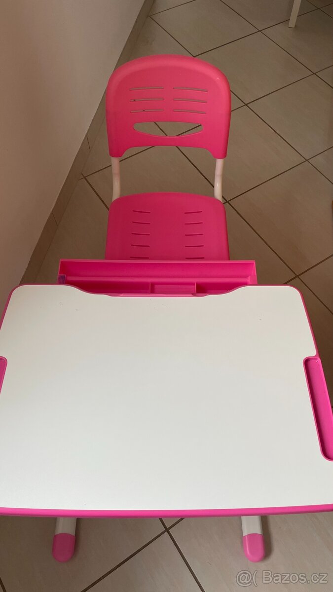 Rostoucí dětský stůl se židlí AlzaErgo ETJ100 - 8