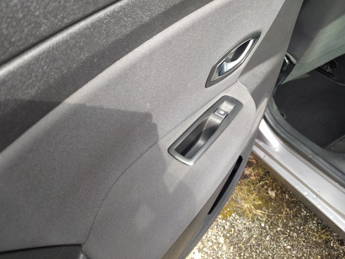 Renault Fluence LZBF - 8