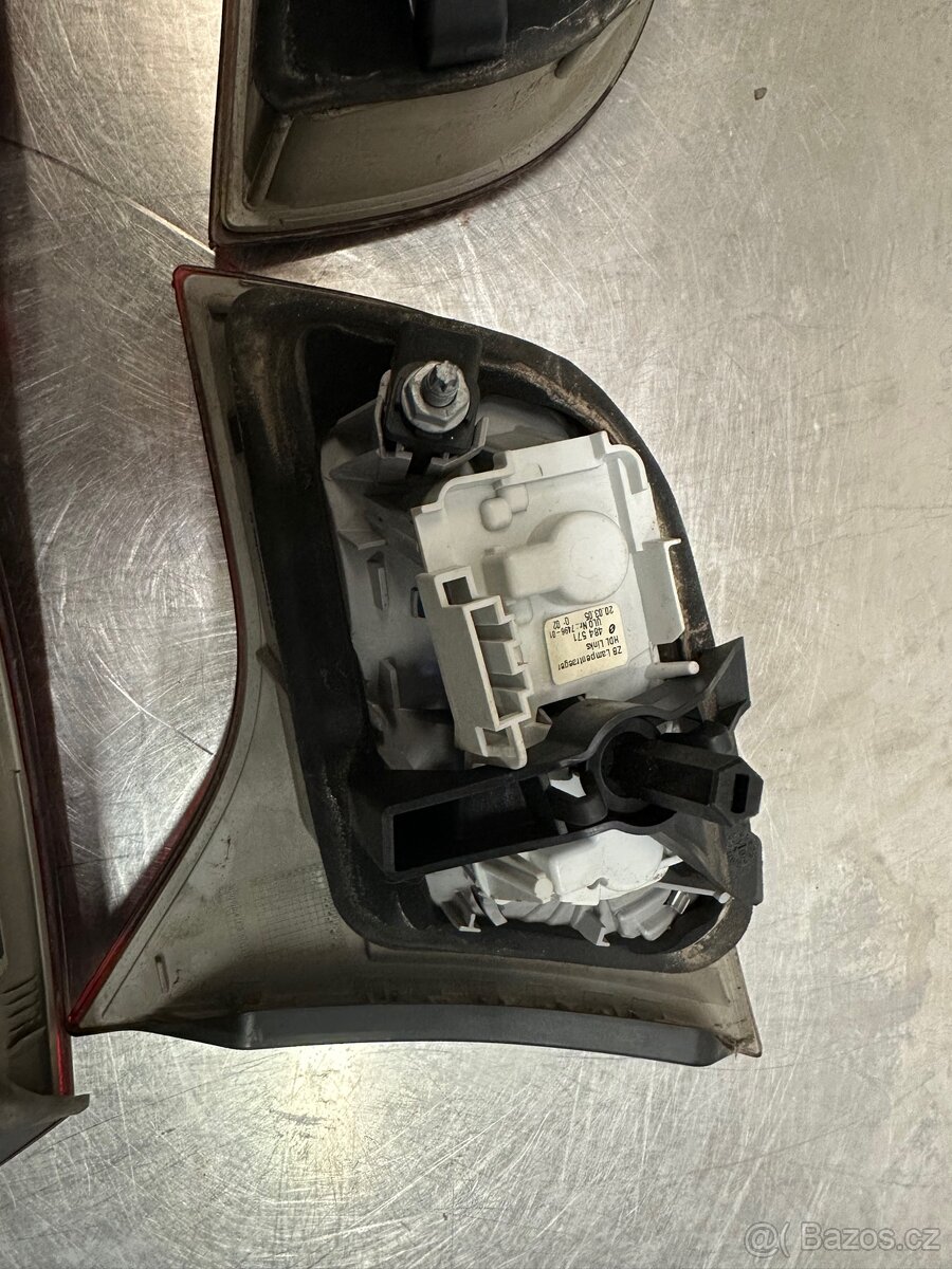 Audi A4 B7 Avant zadní světla - 8