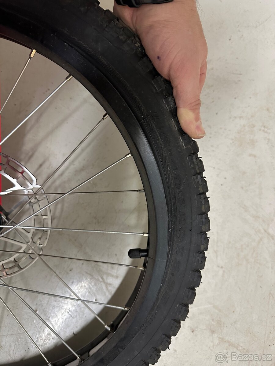 Trialové kolo Comas - 8