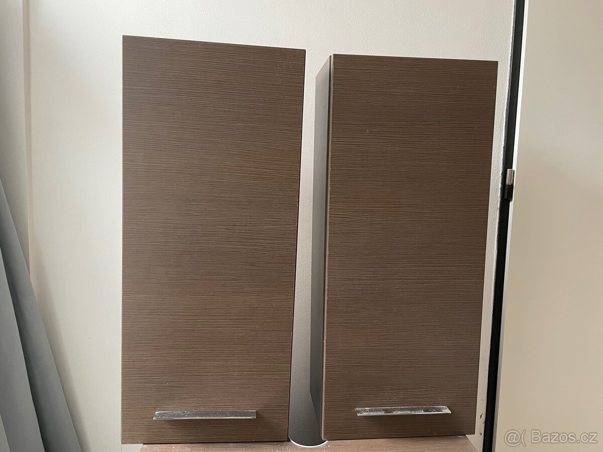 Koupelnové skříňky – pod umyvadlo + 2 závěsné - 8