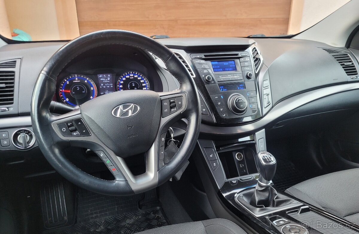 I40 2016 Lift Kombi - 8