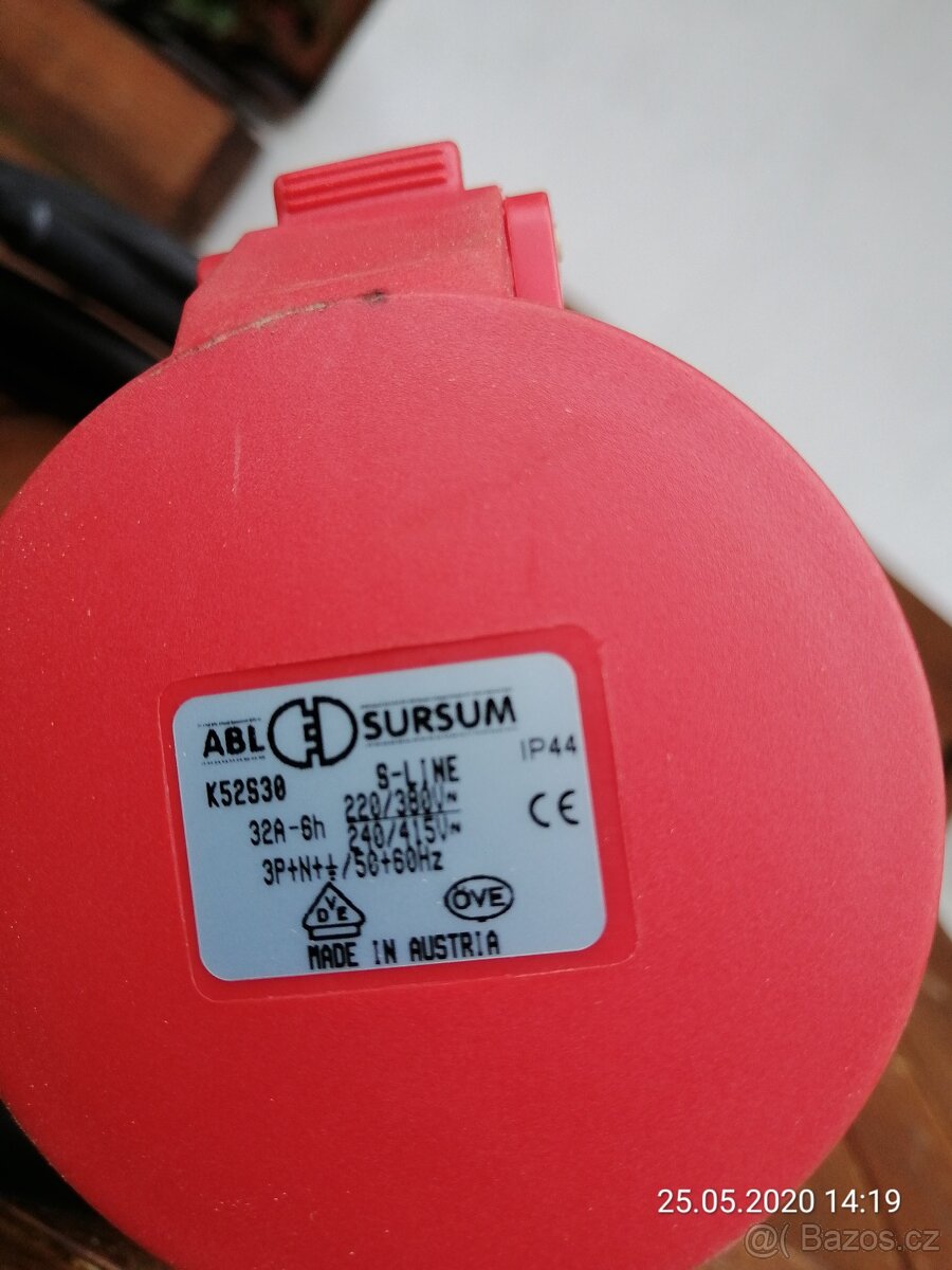 různé zasuvky,zástrčky - 8