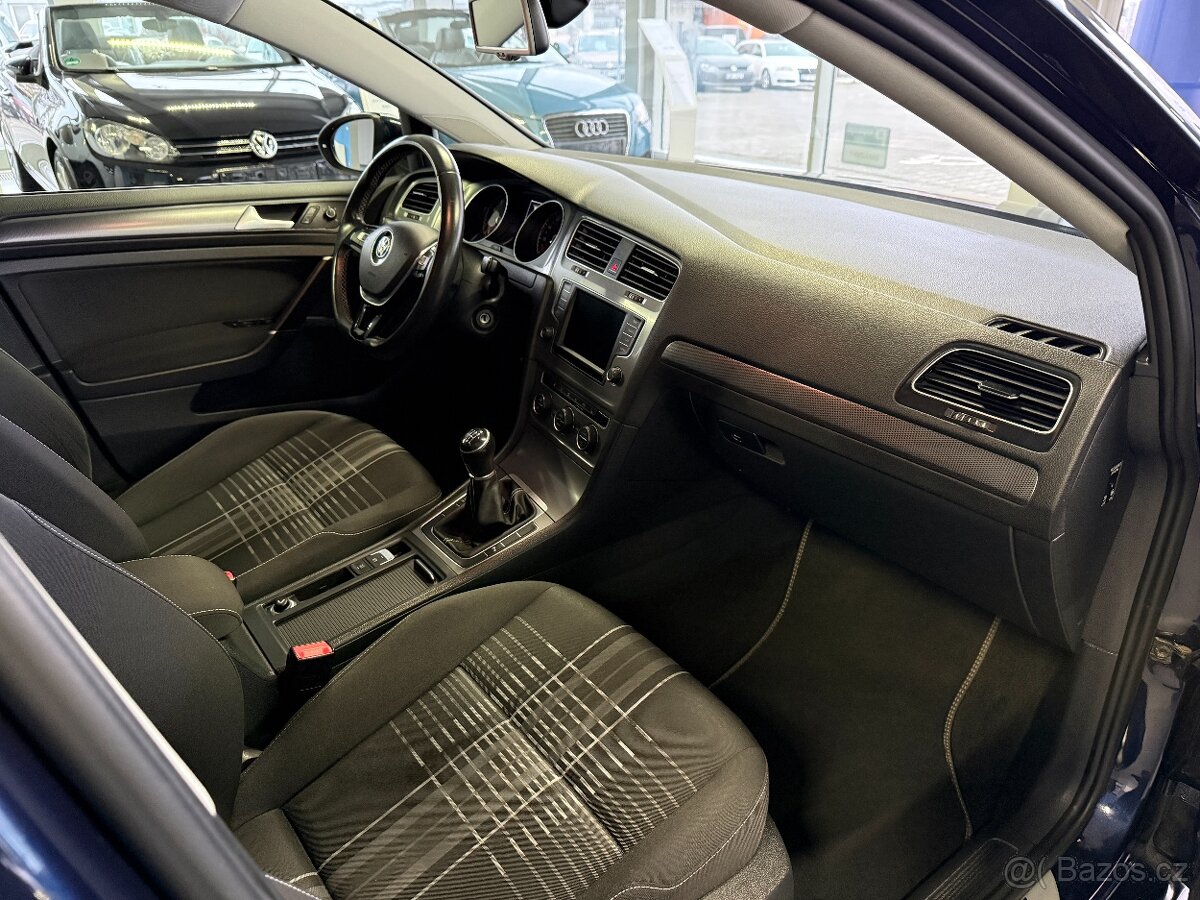 Volkswagen Golf 1,2 TSI 81kW,LOUNGE,SERVISKA - 8