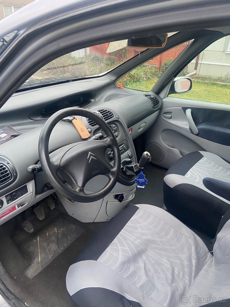 Citroen Xsara Picasso 2.0 HDI - 8