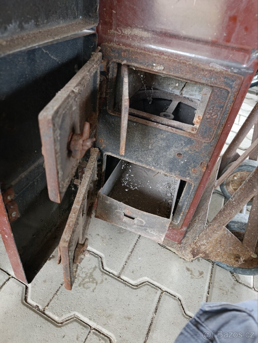 Kamna Petry bez tálků - 8