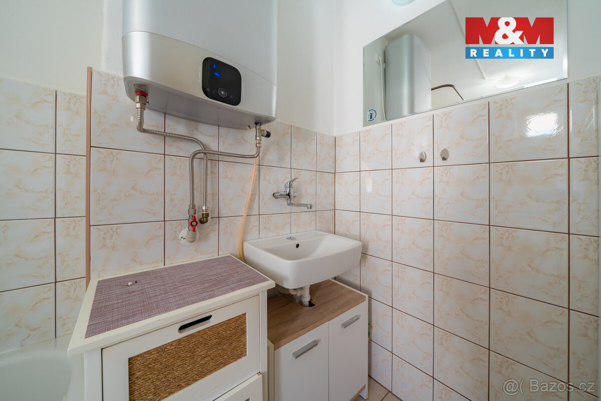 Pronájem bytu 2+1, 61 m², Cheb, ul. Na Hradčanech - 8