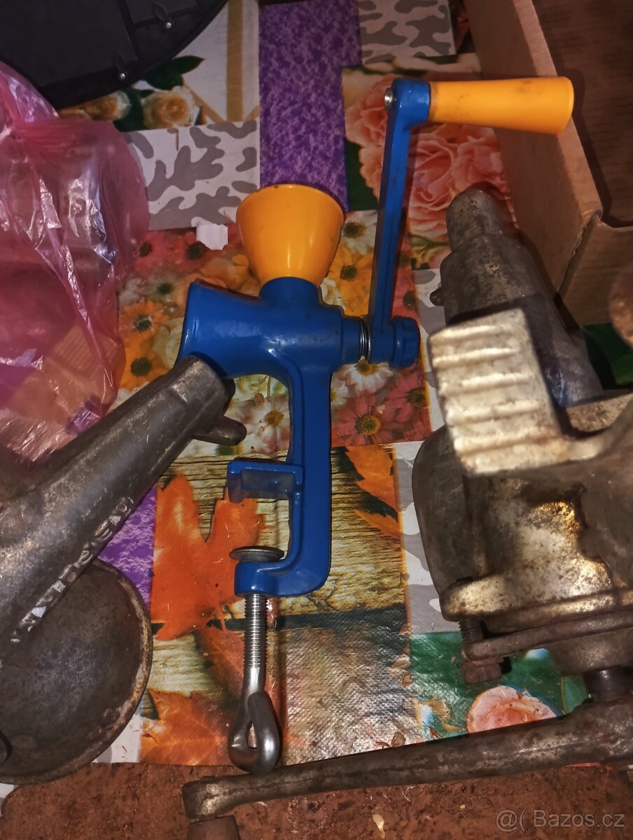 Mlýnky na maso a strouhanku - 8